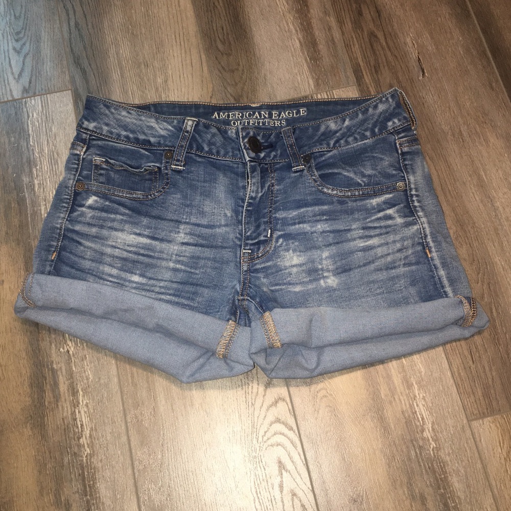 SOLD american eagle light wash jean shorts - Picture 1 of 6